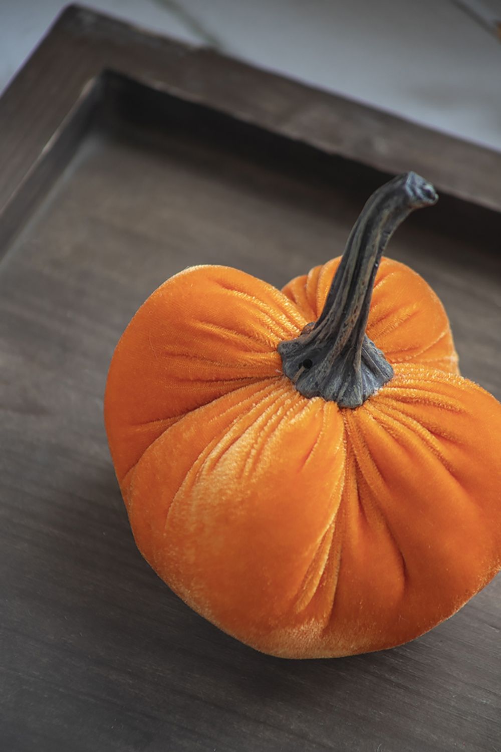 Velvet Weighted Pumpkin With Resin Stem, Pumpkin Ornament Decor For Holiday Harvest Festival Fall Festival & Thanksgiving (Set of 4)