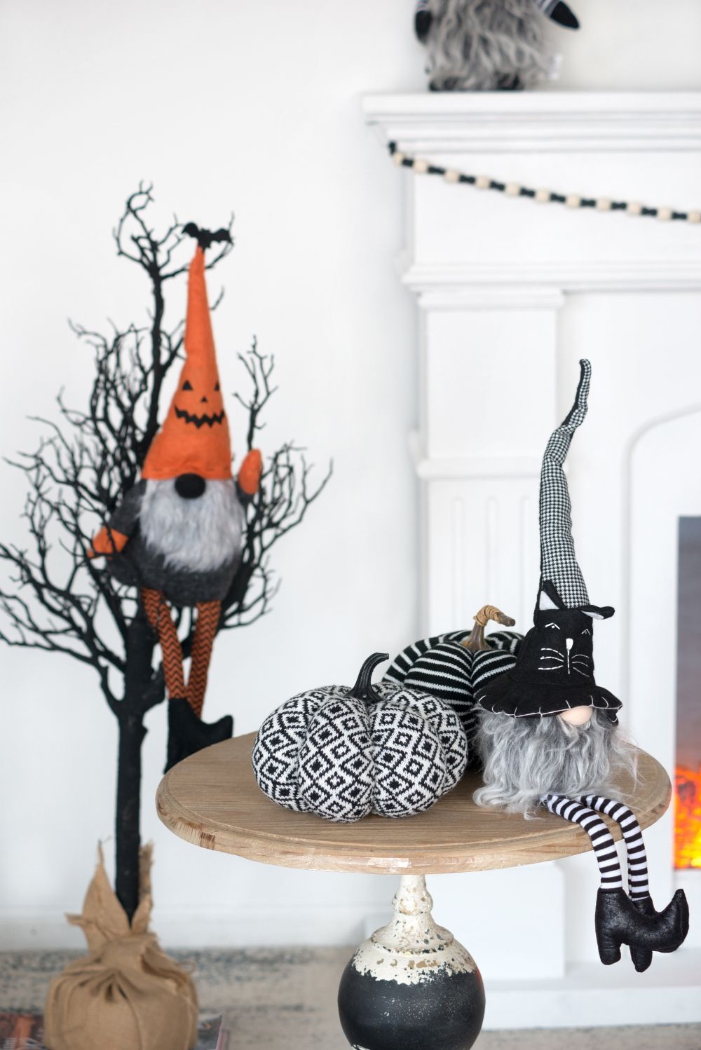 Halloween Pumpkin Decor Set, For Holiday Halloween Decoration (Set of 6) - Black / White